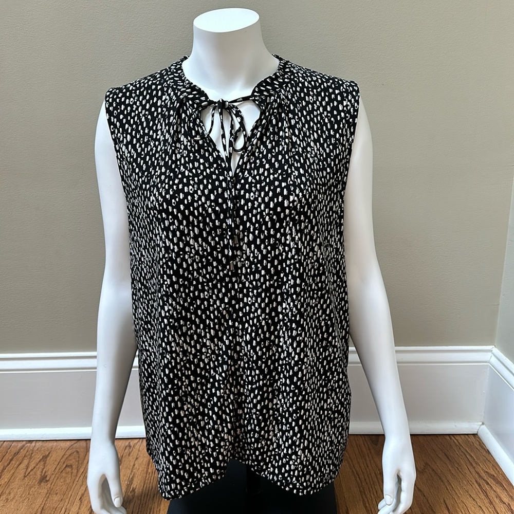 Banana Republic factory black women’s XL sleeveless blouse
